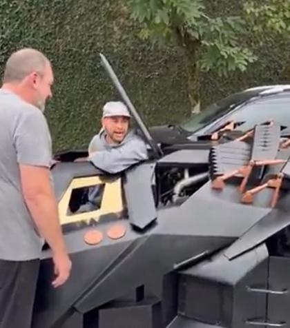 Neymar compró el Batimóvil, pero no puede usarlo: tres años en construirse y la millonada que pagó por su nuevo capricho