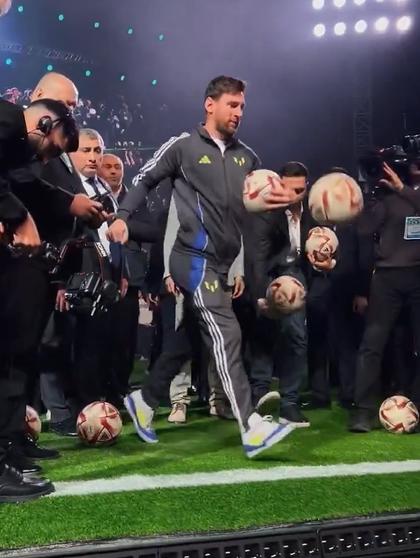 ¿Qué hace Messi en Azerbaiyán? Los motivos de su viaje relámpago y visitó una tumba con las estrellas del Inter Miami