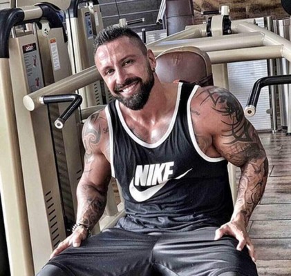 Brutal cambio físico: El excampeón de Milán que es una montaña de músculos y es irreconocible