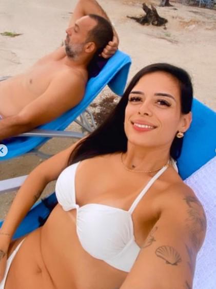 El ex del Olimpia Fabio de Souza y sus vacaciones con la hermosa Ana Gonçalves en Roatán; le pidió matrimonio
