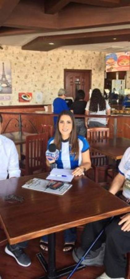 ¡BELLEZAS! Las preciosas catrachas de la TV y farándula que apoyan a la 'H'