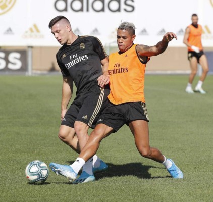 Entrenamiento Real Madrid: El gesto de Marcelo, el dribling de Kubo a Vinicius y la foto entre Keylor y James