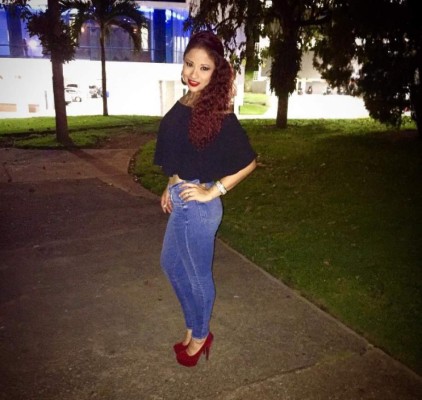 Waldina Mejía, la bella entrenadora del equipo femenino de Real España