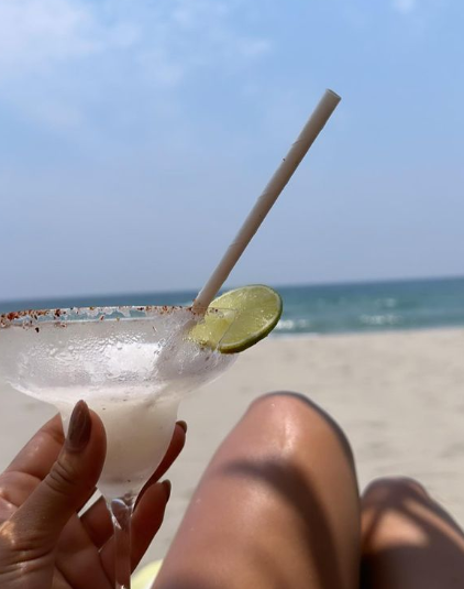 Ana Jurka está en Honduras: así pasa sus vacaciones en una de las playas más hermosas del país