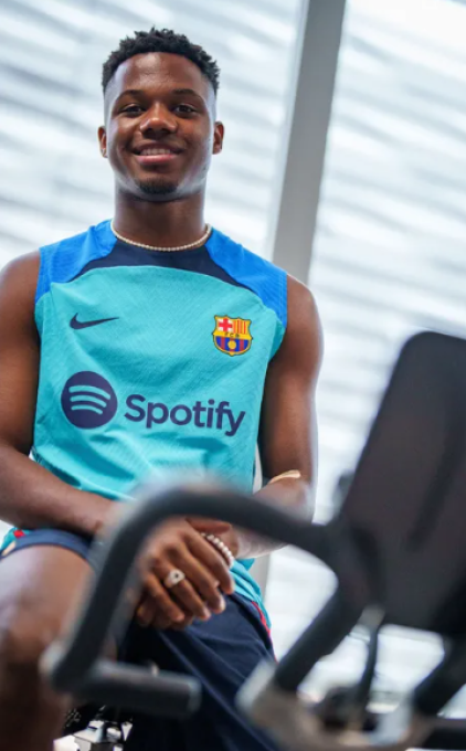 Barcelona arranca la pretemporada: los jugadores que desobedecieron a Xavi y Aubameyang sorprende con su nuevo look