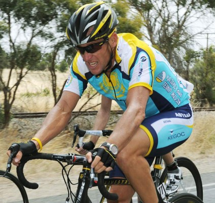 Lance Armstrong debería ir a la cárcel dice LeMond