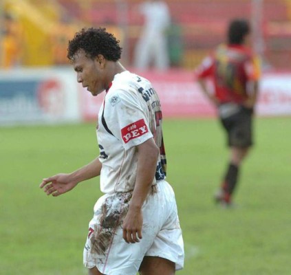 Refuerzos hondureños le han dado buenos resultados a Liga Deportiva Alajuelense en la historia
