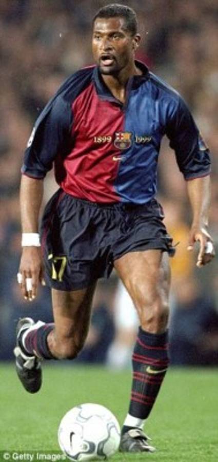 ¡LOS MÁS MALOS! El 11 ideal de los peores fichajes del Barcelona, según la afición