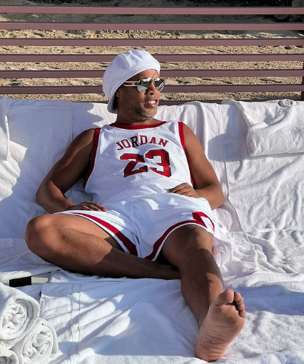 Al descubierto: el increíble salario que cobra Ronaldinho por partido en la Kings League y su cláusula con Piqué