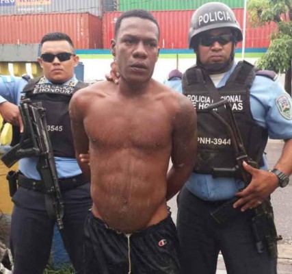 Ronaldinho, Renato Ibarra y otros futbolistas que han pisado una cárcel; siete hondureños en la lista