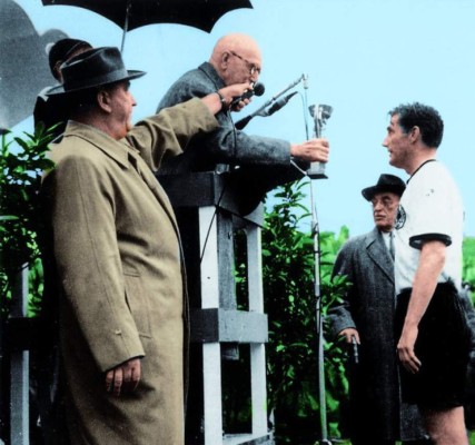 ¿Quién será el próximo? Así han celebrado los campeones mundiales en la historia