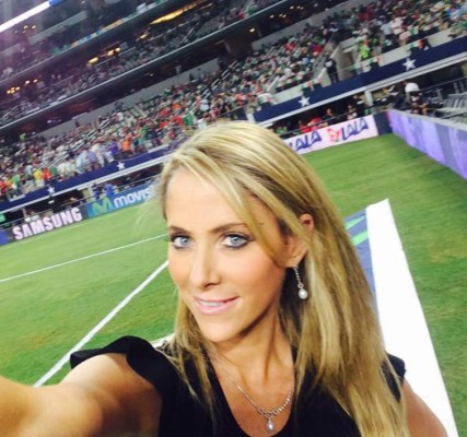 La periodista Inés Sainz entre las mujeres que deslumbra en el México-Argentina