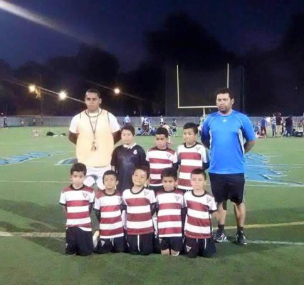 Así es Luis Cálix, el hondureño que venció a la muerte para formar campeones