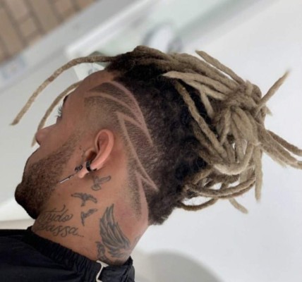 Cambió de look y los memes atacan al brasileño Neymar