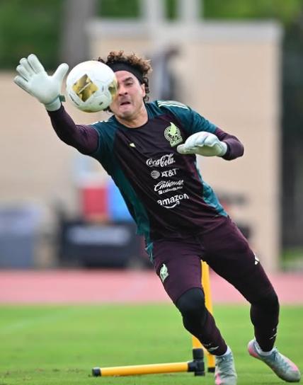 Salió a la luz: Memo Ochoa tuvo pláticas con Real Madrid y por este motivo no se concretó su fichaje