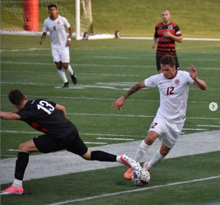 Australia: Conmoción por la terrible muerte de un futbolista que fue devorado por tiburones