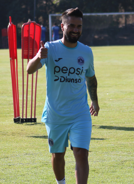 Tres hondureños y dos de la élite sudamericana: los futbolistas debutantes en la Liga Nacional en el Clausura 2024