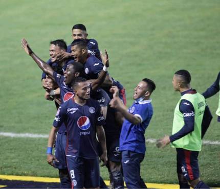 Motagua ganó el juego de la ida gracias a los goles de Roberto Moreira, Angel Tejeda y Iván López.