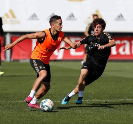 FOTOS: Nuevo integrante, una baja y la 'jugadita' de James en el entrenamiento del Real Madrid&nbsp;&nbsp;