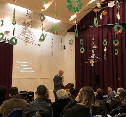 El futbolista de la Premier League que se retirará para ser pastor de una iglesia