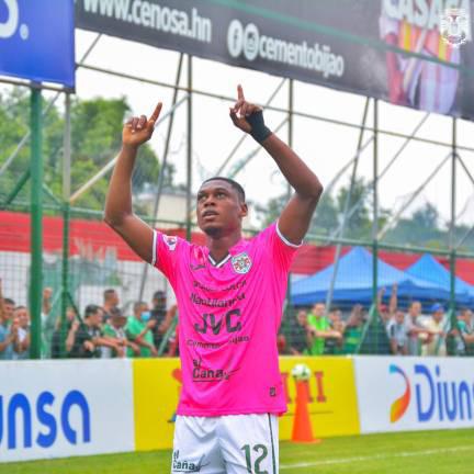 Fichajes Honduras: Baja en Olimpia, barridas en Real España y Marathón, agentes libres y el futuro de Troglio