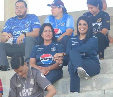 Aficionados de Motagua listos para apoyar.