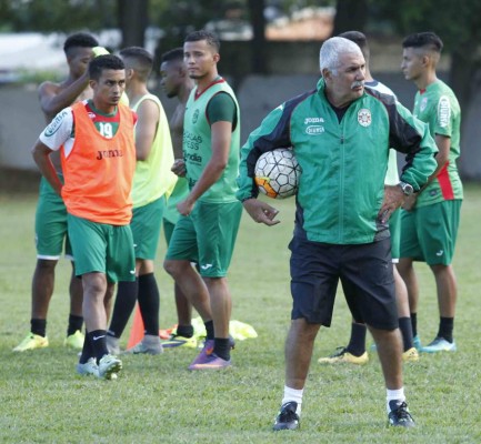 RUMORES Y FICHAJES: Vuelve Bruschi y Marathón anuncia dos extranjeros