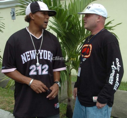 Las 15 fotos de Carlos Pavón en su etapa como rapero que no habías visto