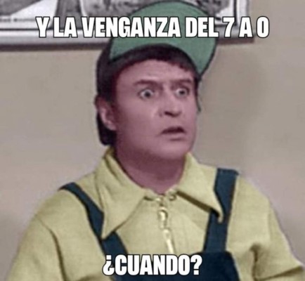 México se venga de Chile y llueven los memes... ¿qué pasó Chicharito?