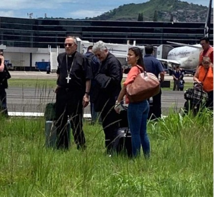 Honduras: Bombas lacrimógenas, piedras y llantas quemadas en las protestas&nbsp;&nbsp;