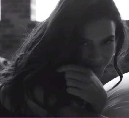 El atrevido y sensual anuncio entre Neymar y su novia Bruna Marquezina