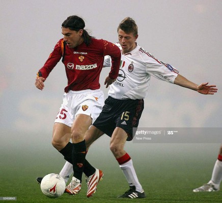 ¡Varios son entrenadores! Lo jugadores de la Roma con los que compartió Edgar Álvarez