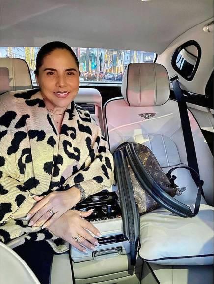 Tiene una vida lujosa: ¿Quién es la polémica mamá de Carlos Salcedo que lo acusó de matar a su propia hermana?