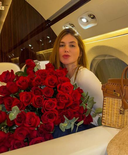 Real Madrid: así es la mujer que habría conquistado a Vinicius y los mensajes tras su doblete en el Bernabéu