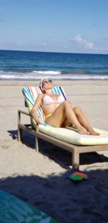 Las sensuales vacaciones de la pareja de Jonathan Rougier en Honduras