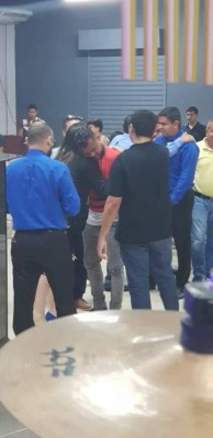 Pastores y sacerdote: Los futbolistas hondureños que entregaron su vida a Dios