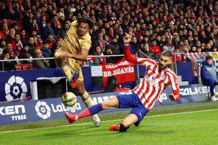 Mercado: da el sí para irse del Barcelona, la bomba de Benzema en el Real Madrid y el futuro equipo de Harry Maguire