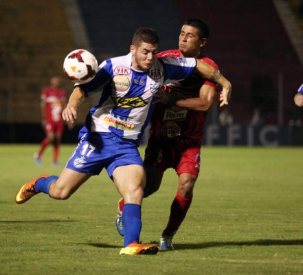 RUMORES Y FICHAJES: Olimpia confirma dos jugadores y Vida otro argentino