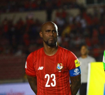 Equipazo: Blas Pérez incluye a cuatro hondureños en su 11 ideal de Centroamérica