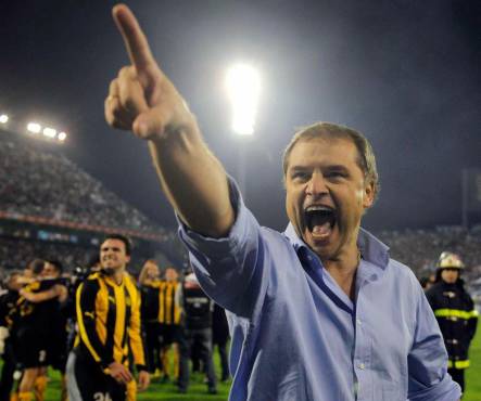 Diego Aguirre (56 años) sería el nuevo entrenador de Uruguay. Dirige actualmente al Inter de Porto Alegre.