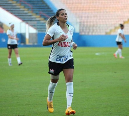 Fabiana da Silva, la sexi jugadora brasileña que fichó el Barcelona