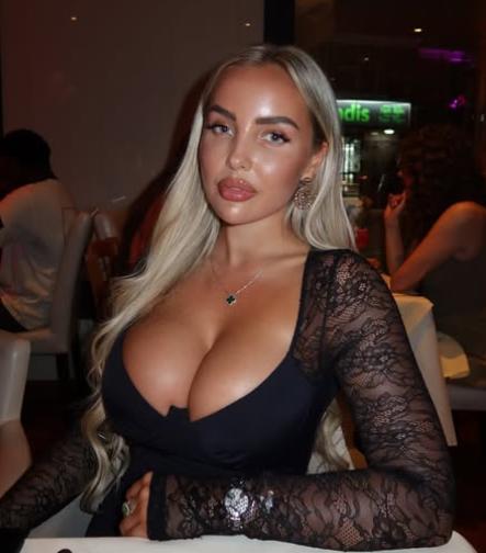 Tuvo una cita secreta y lo descubrieron: la espectacular rubia que conquistó a una estrella mundial