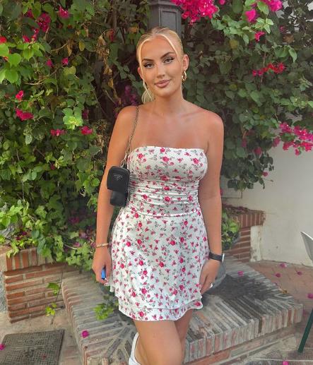 Quiere casarse con Bellingham y lanzó un atrevido reto: “Voy a acostarme con un jugador de cada equipo de la Premier”