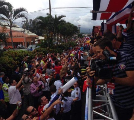Espectacular celebración de la selección de Costa Rica en San José