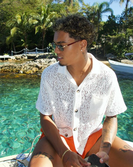 Hijo de Ronaldinho se marchó del Barcelona y tiene nuevo club en Inglaterra: firmó por dos años