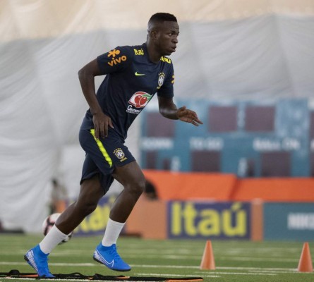 Con Brasil y en Miami: Así luce Neymar tras su fichaje fallido por el Barcelona