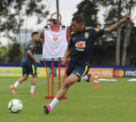 Con Brasil y en Miami: Así luce Neymar tras su fichaje fallido por el Barcelona