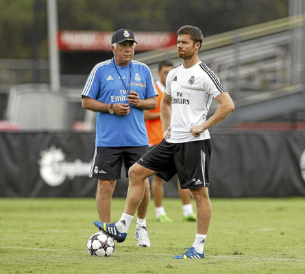 Ancelotti no pierde las esperanzas que Xabi Alonso renueve con Real Madrid