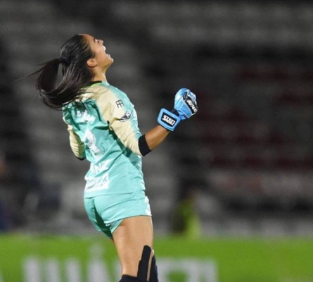 Stefi Jiménez, la guapísima portera que hace suspirar en la Liga MX Femenil
