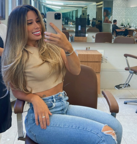 ¡La última de Adriano! Festejó su cumpleaños con una amiga y olvida a su esposa: “Envíame los papeles del divorcio”